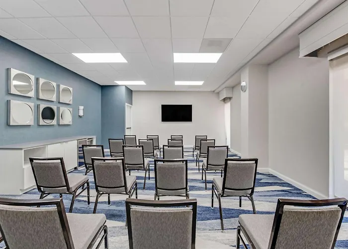 Comfort Suites Chesapeake - Norfolk